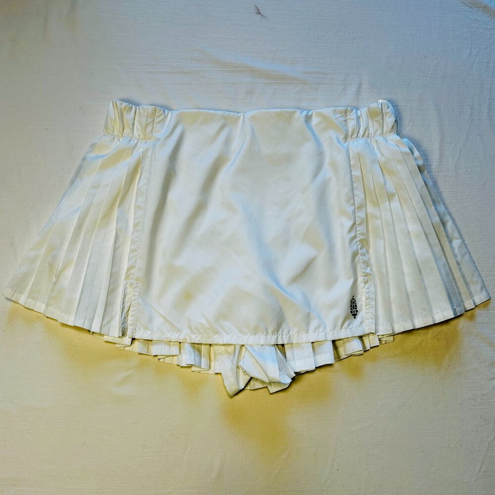 FREE PEOPLE MOVEMENT WHITE TENNIS SKORT SKIRT, LARGE (CLOSET)